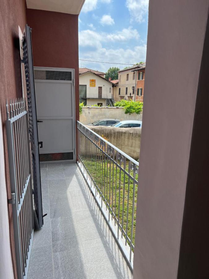 Apartamento Il Vicolo Revello Exterior foto